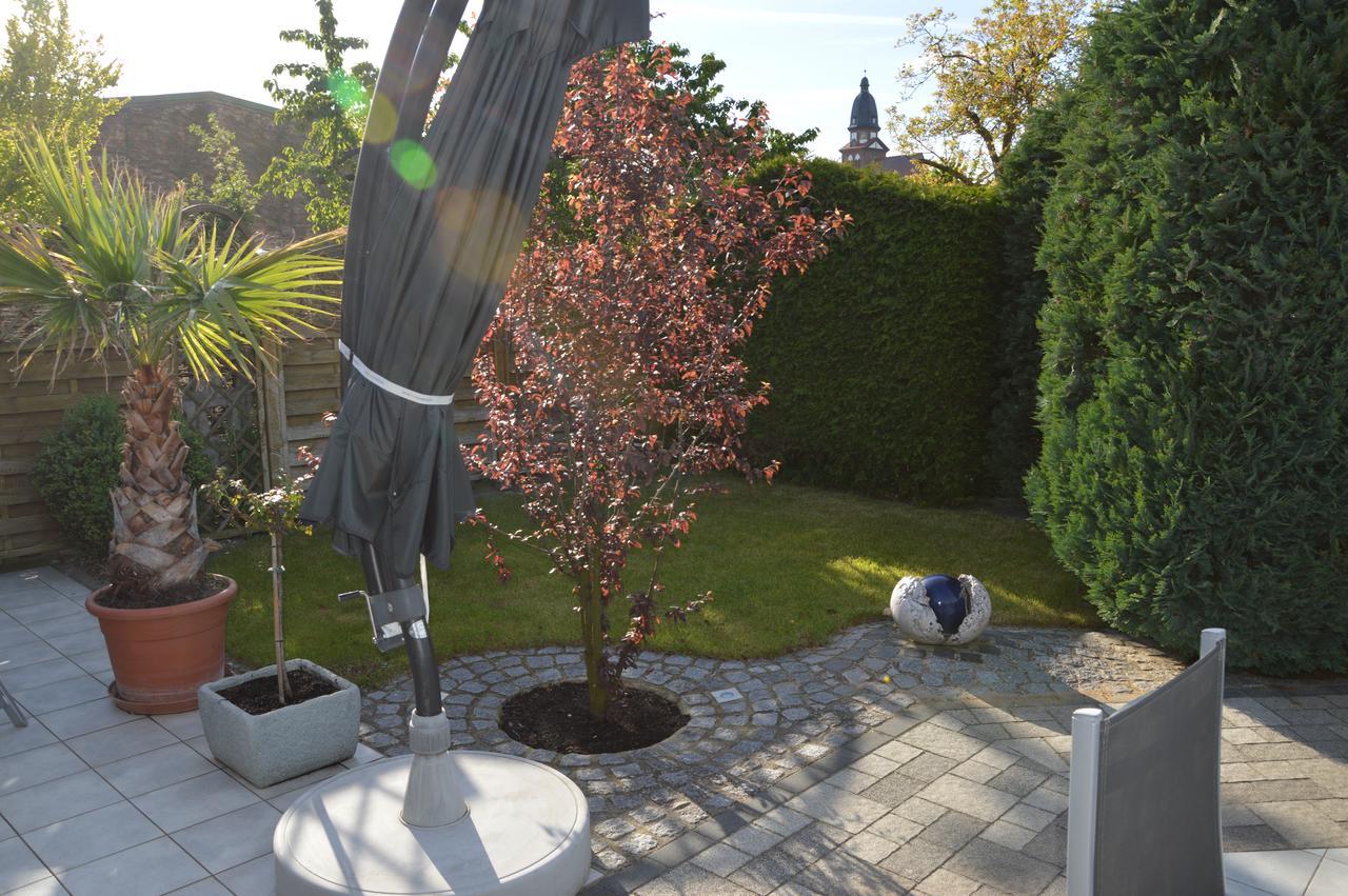Pension Zum Yachthafen Waren  Exterior photo